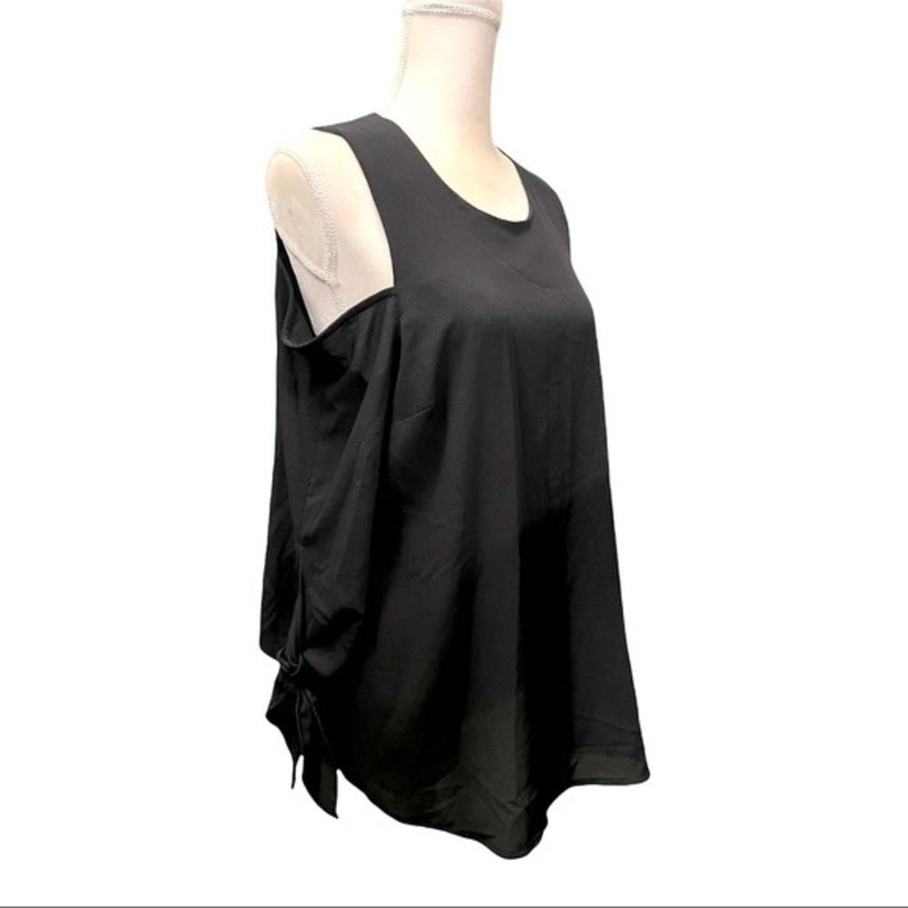 A Pea In The Pod Black Cold Shoulder Blouse - Size Large